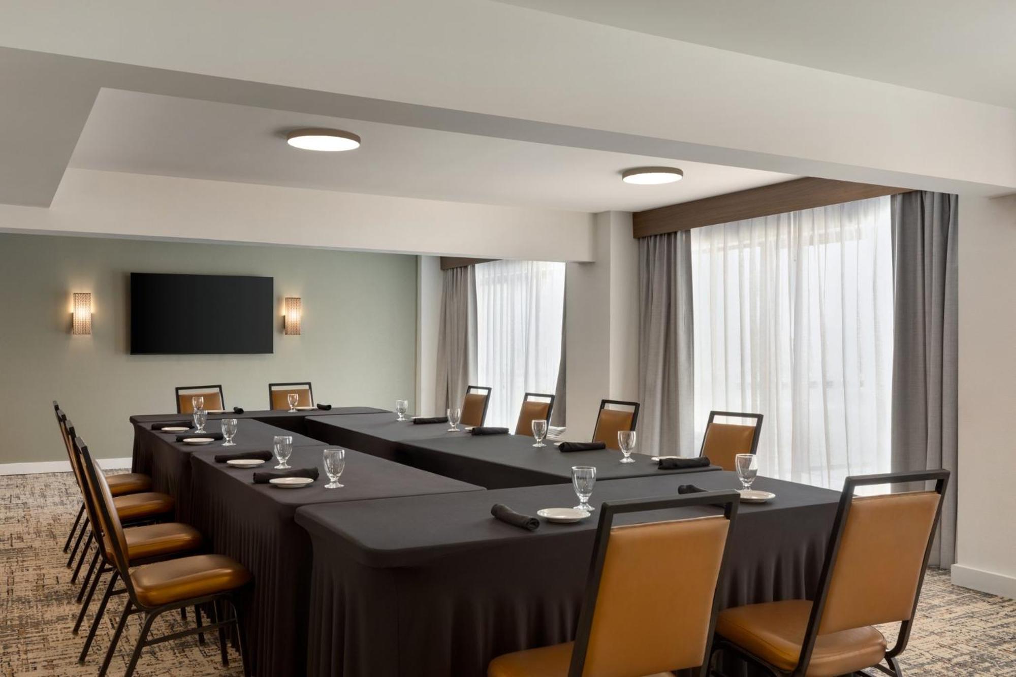 Holiday Inn Virginia Beach - Norfolk By Ihg Extérieur photo