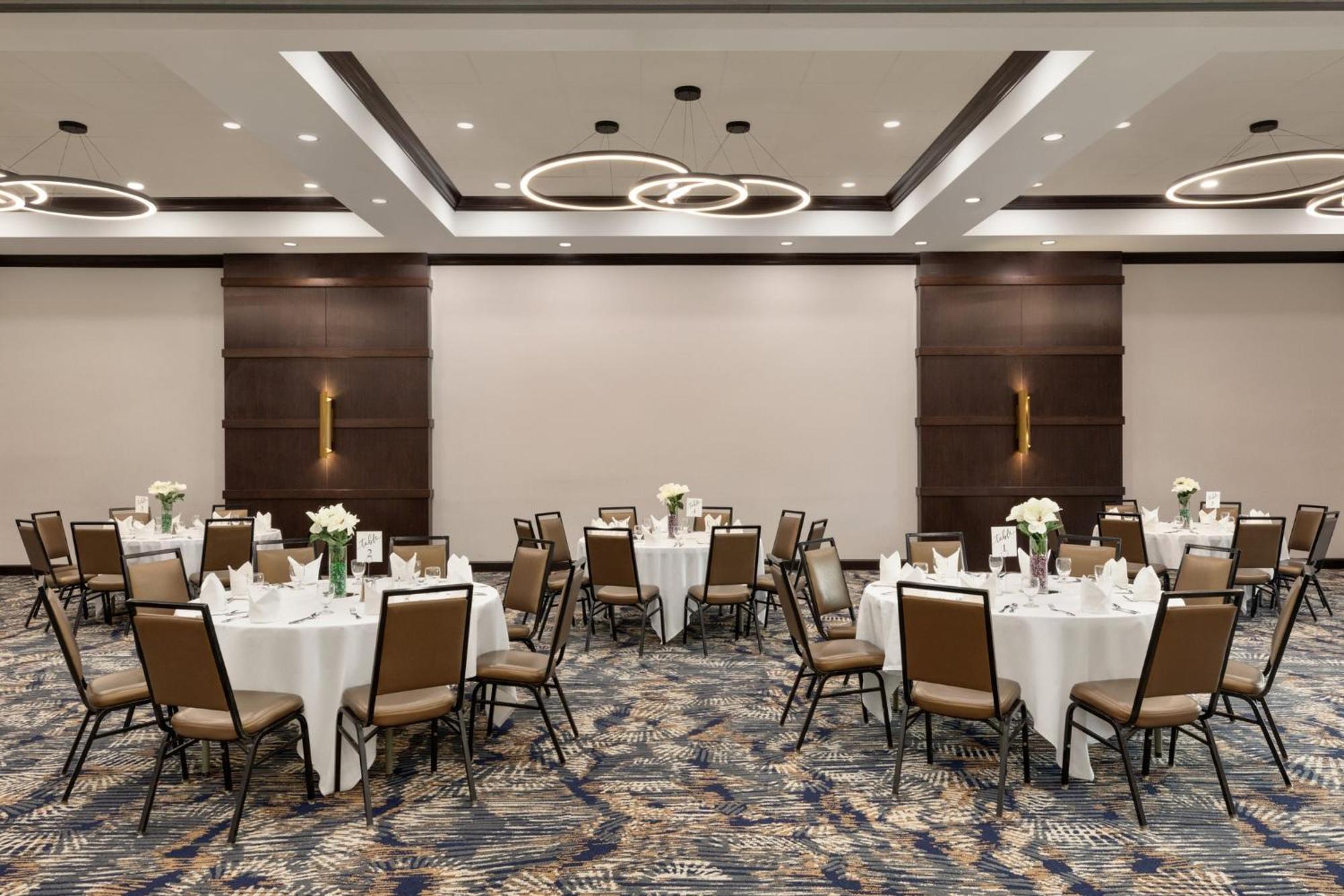 Holiday Inn Virginia Beach - Norfolk By Ihg Extérieur photo